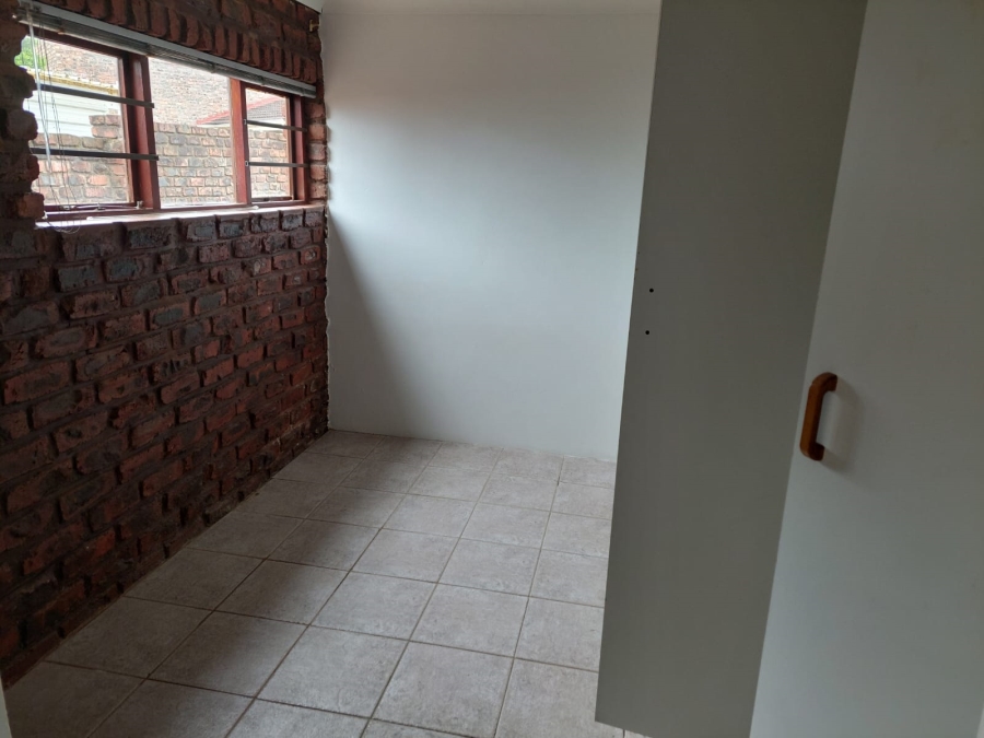 4 Bedroom Property for Sale in Seavale Eastern Cape